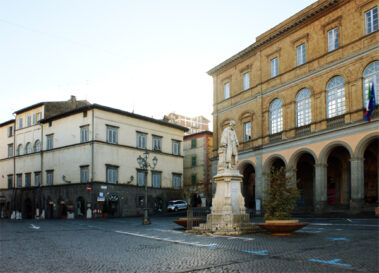 Monumento a Girolamo Fabrizi